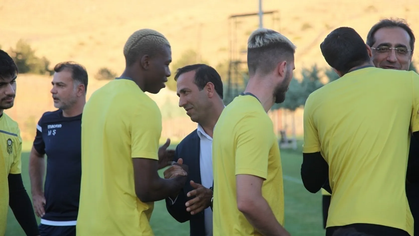 Btc Turk Yeni Malatyaspor'dan 3 futbolcuya milli davet 