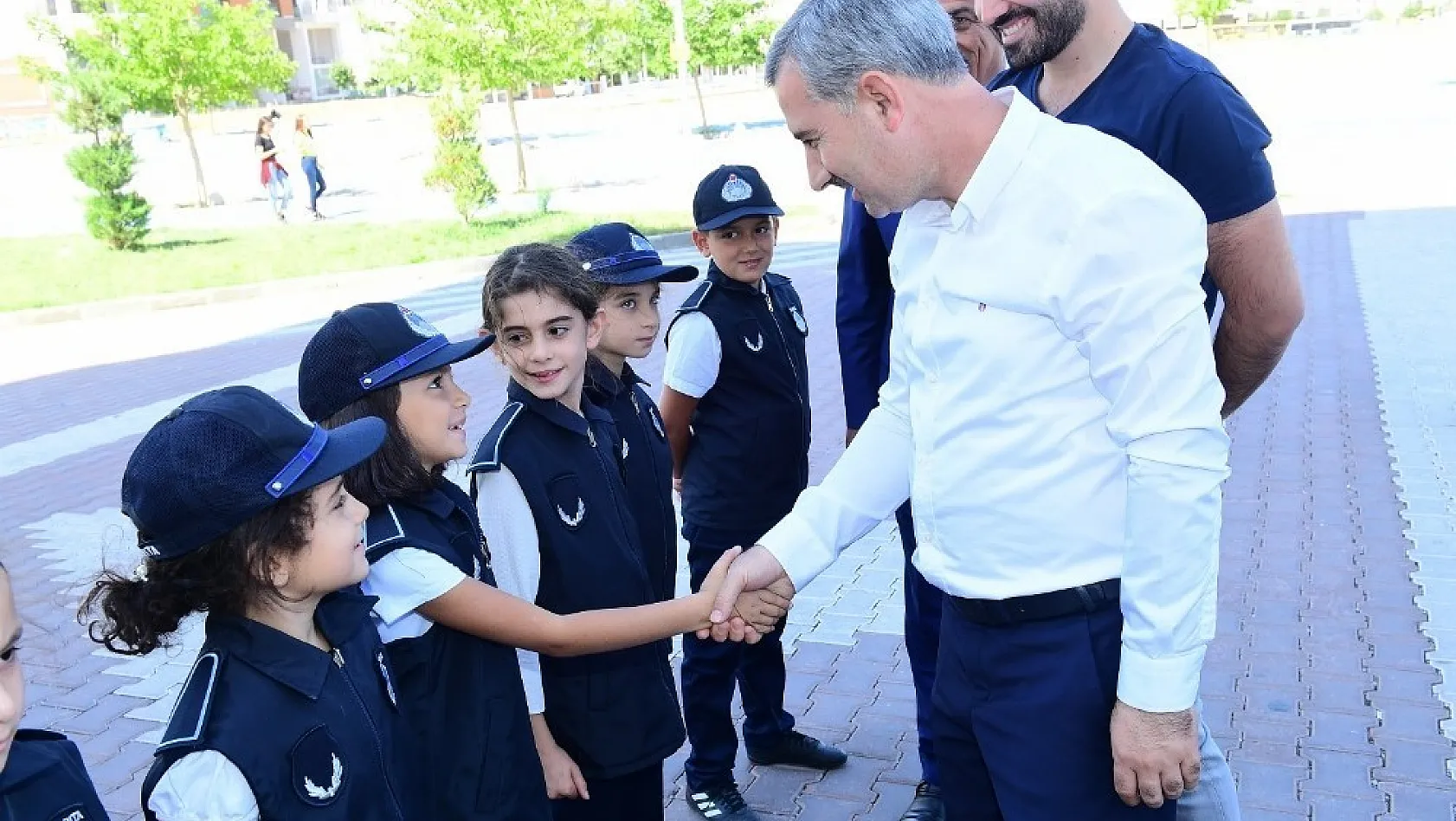 Başkan Çınar, gönüllü zabıta ekibiyle denetime çıktı 