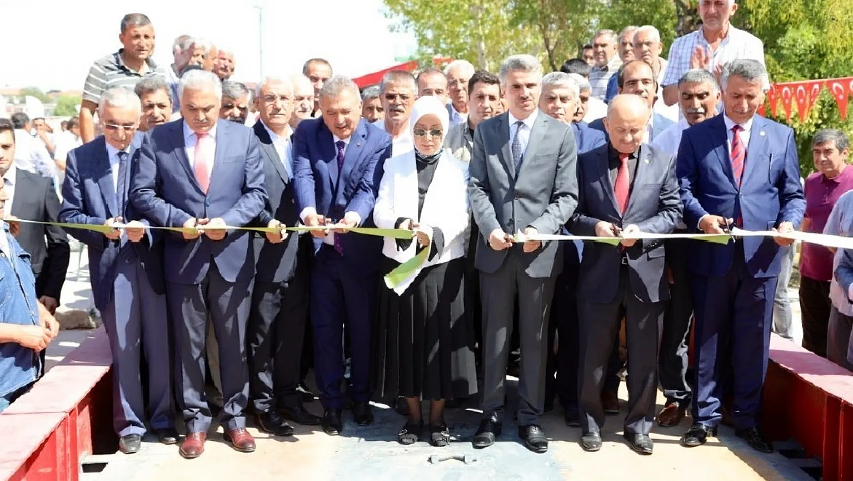 Eski Ticaret Bakanı Tüfenkci, pancar alım kampanyası açılış törenine katıldı 