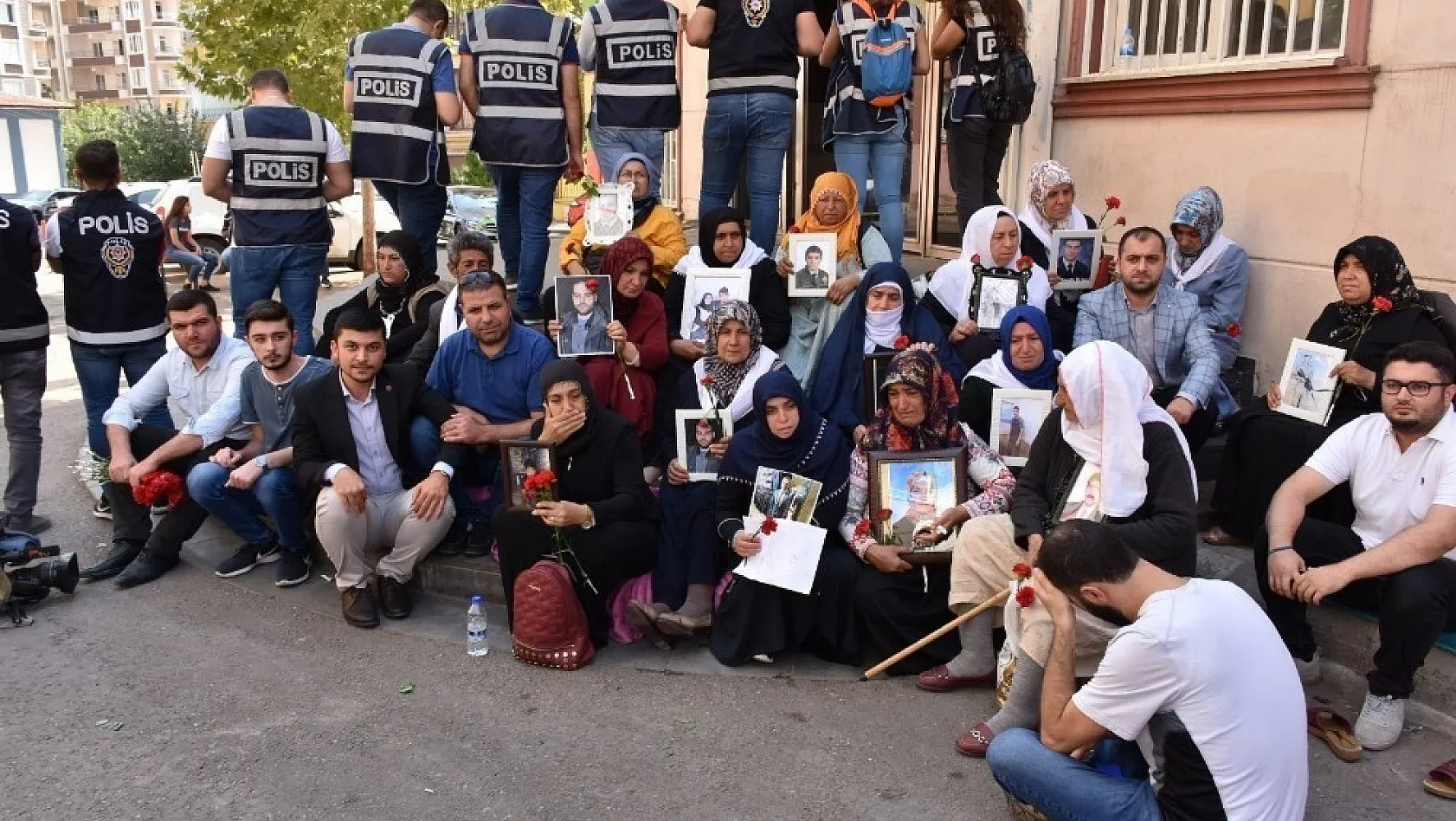 MTTB Malatya Şubesinden Diyarbakır annelerine destek 