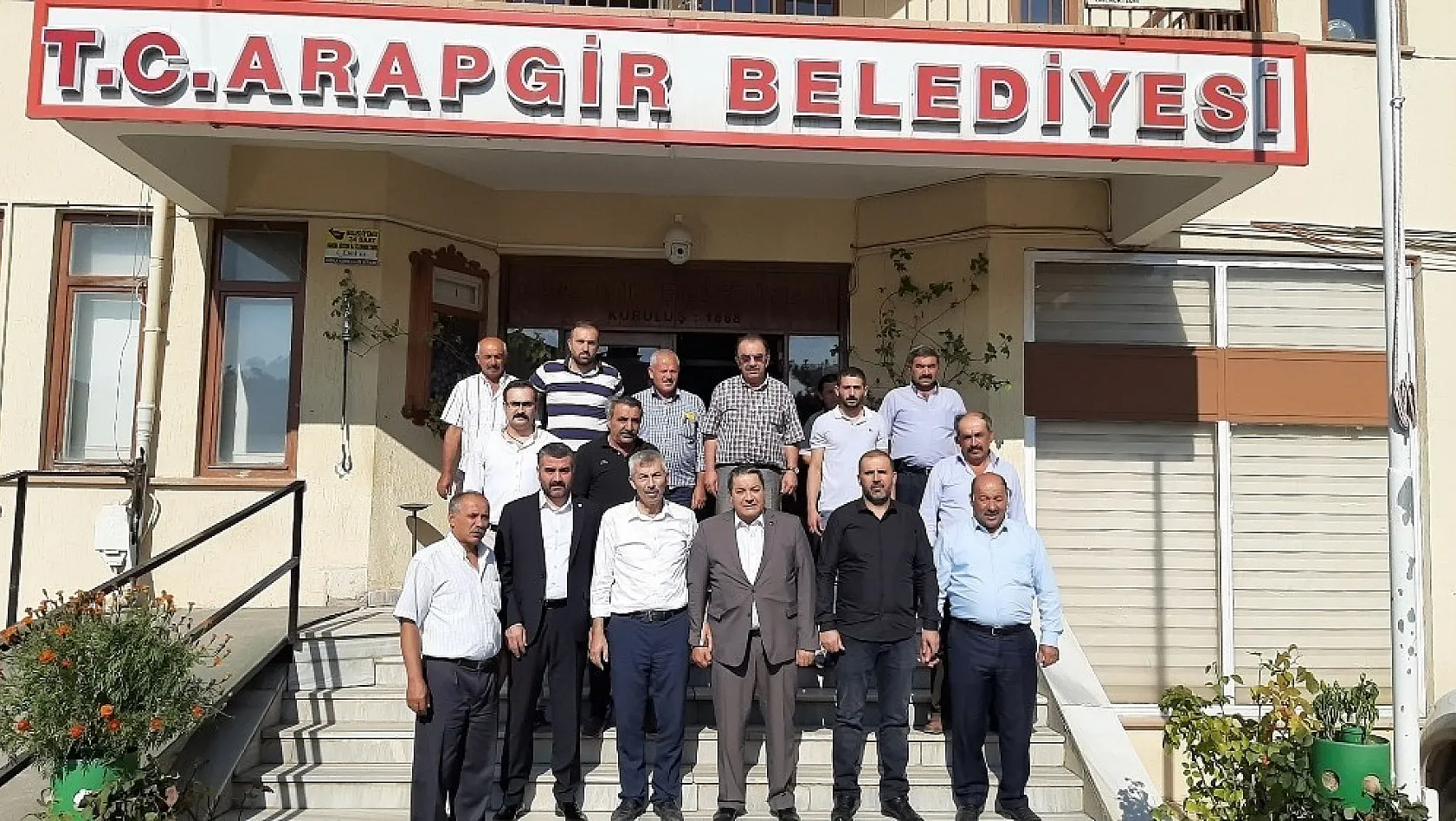 MHP'li Fendoğlu ve İl Başkanı Avşar Arapgir ilçesinde 