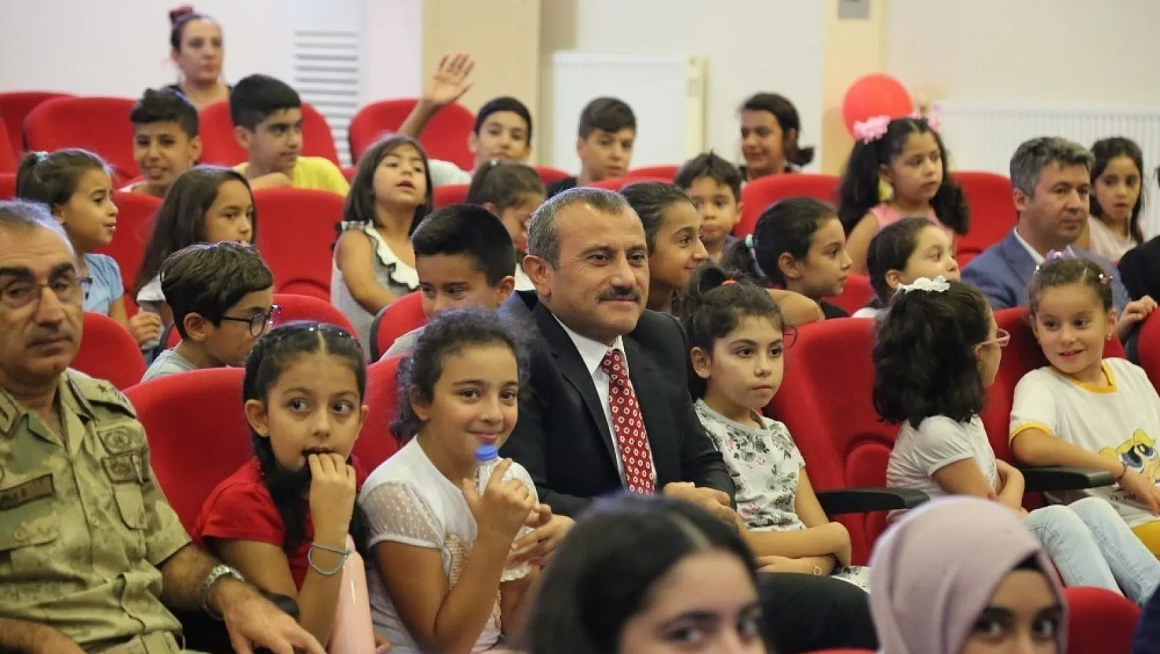 Tunceli'de 'İlköğretim Haftası' kutlandı 