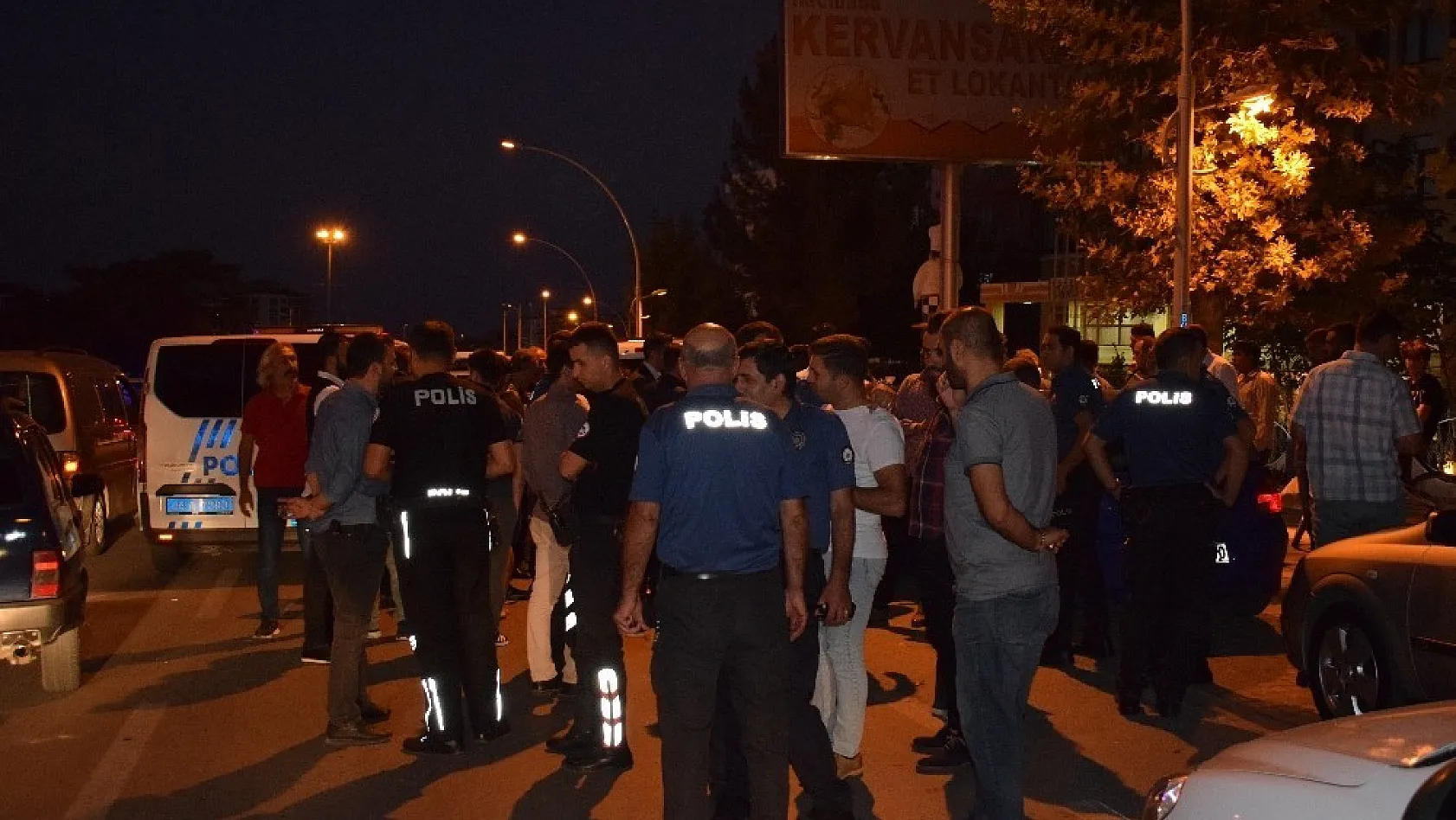 Malatya'da polisi alarma geçiren düğün konvoyu 