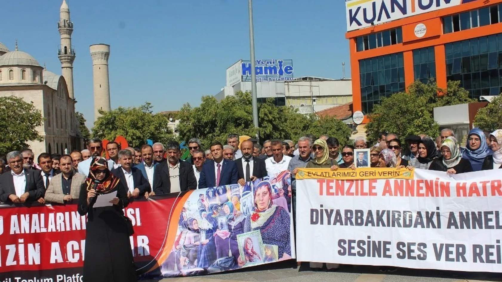 Diyarbakır Annelerine Malatya'dan destek sürüyor 