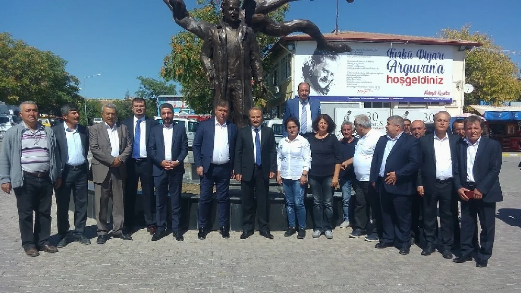 Karşıyaka Belediyesi Başkanı Tugay'dan Arguvan Belediyesine ziyaret 
