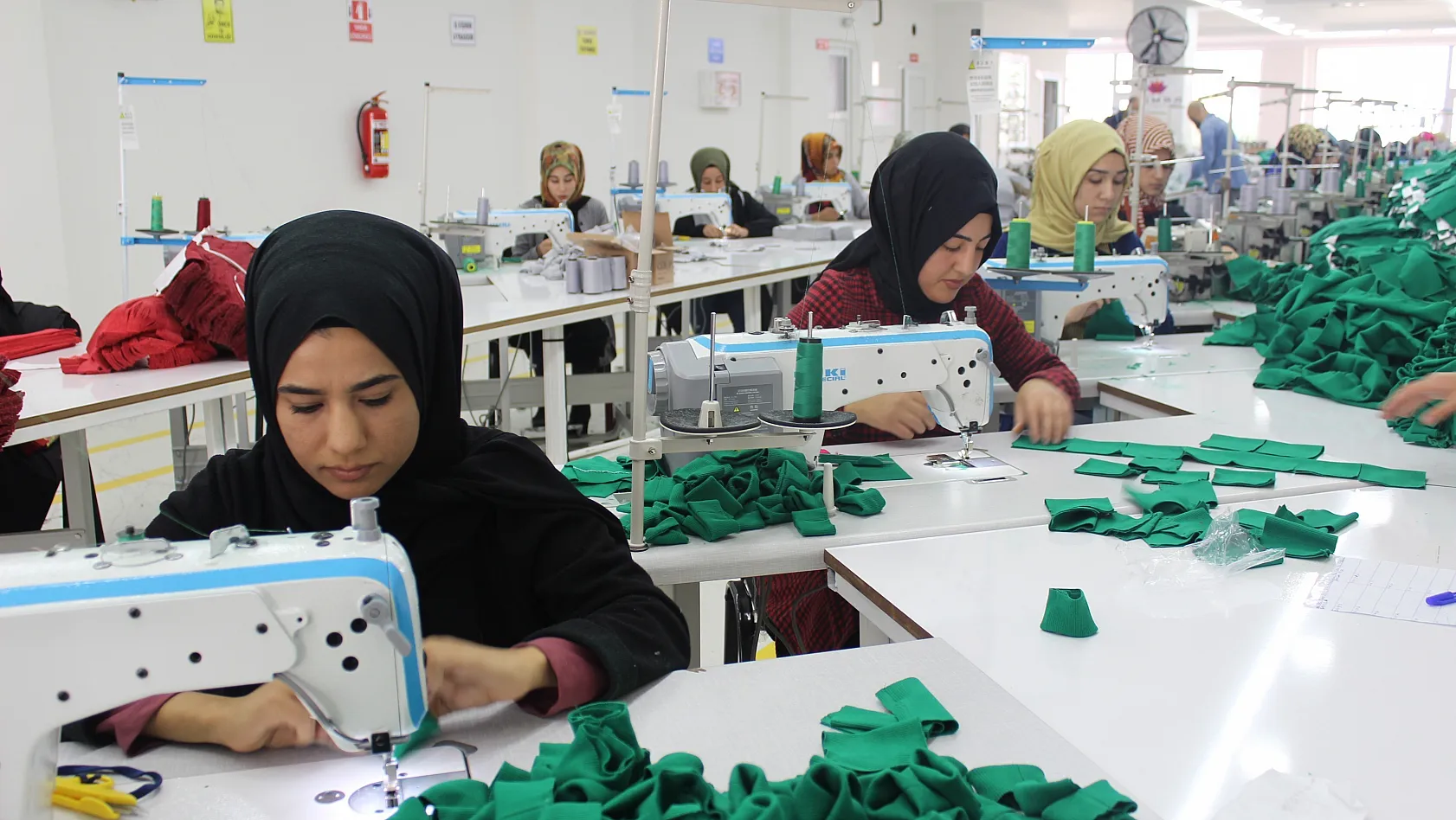 Tekstil Atölyesi Kadınlara İş Kapısı Oldu