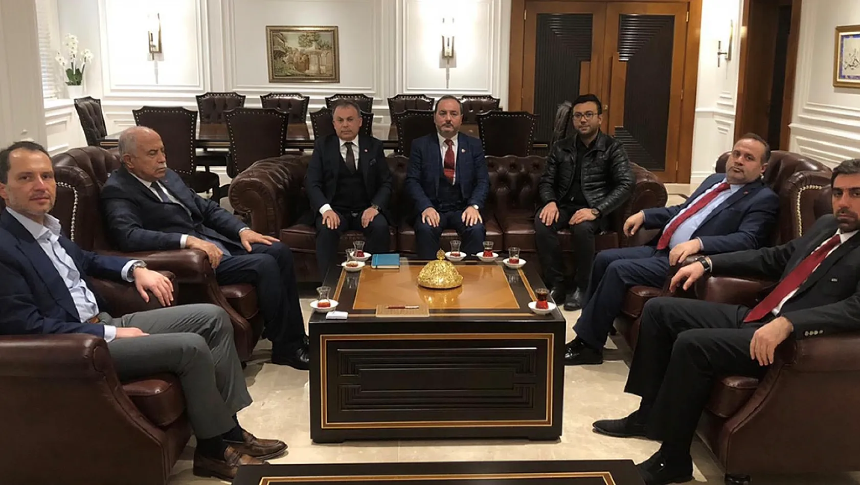 Hemşehrimiz Gül, Erbakan'a Rapor Sundu