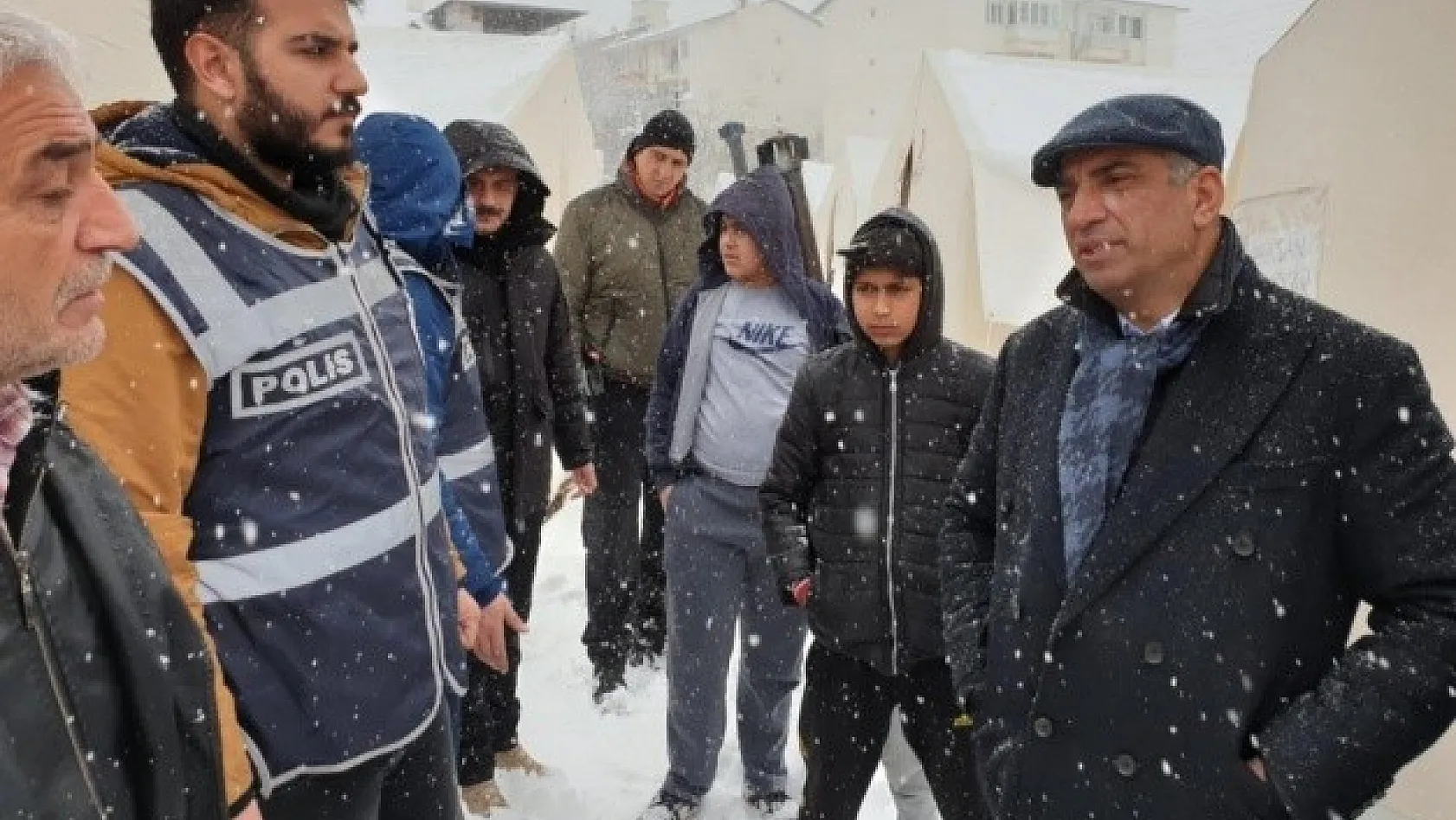 CHP'li Erol, Depremzedelerle Biraraya Geldi