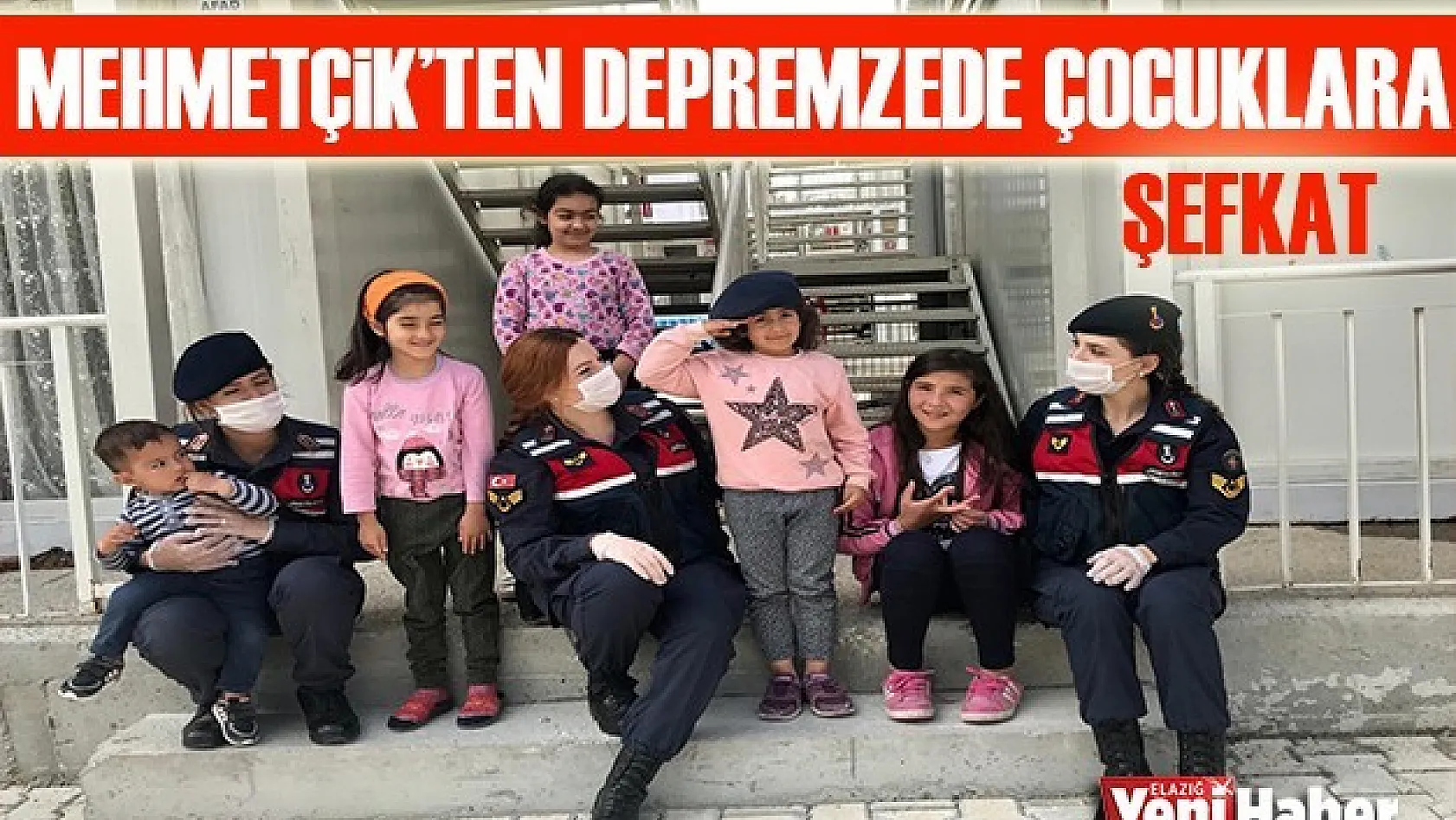 Mehmetçik'ten Depremzede Çocuklara Şefkat
