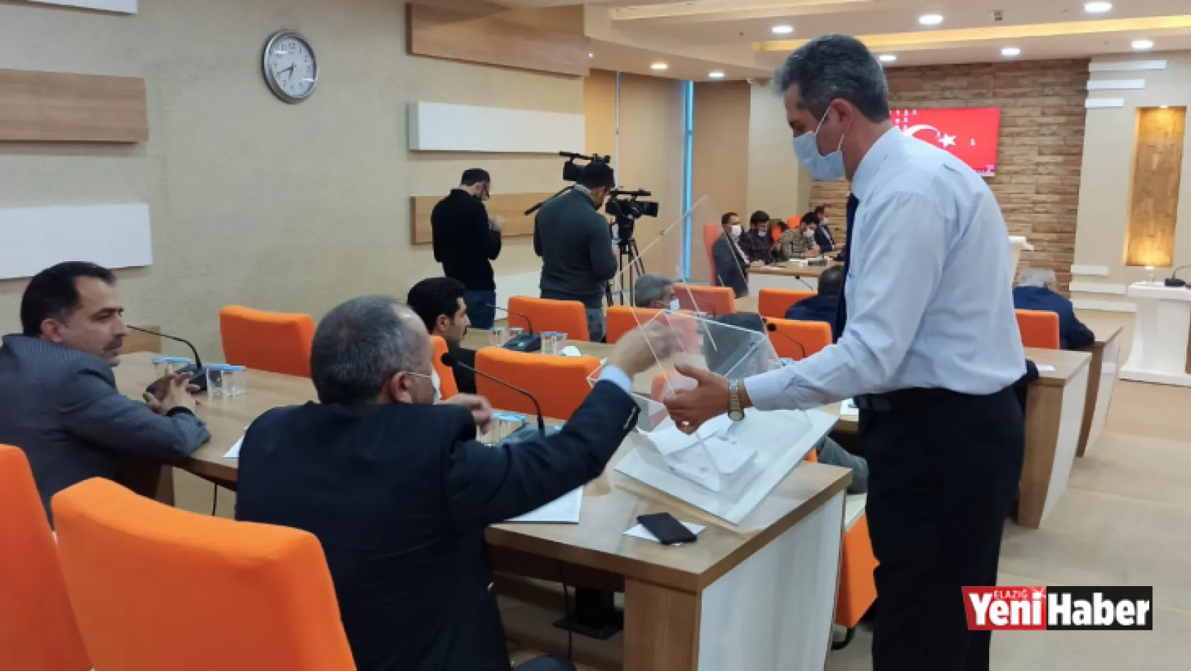 Elazığ Belediyesi Yeni Komisyon Üyeleri Seçildi
