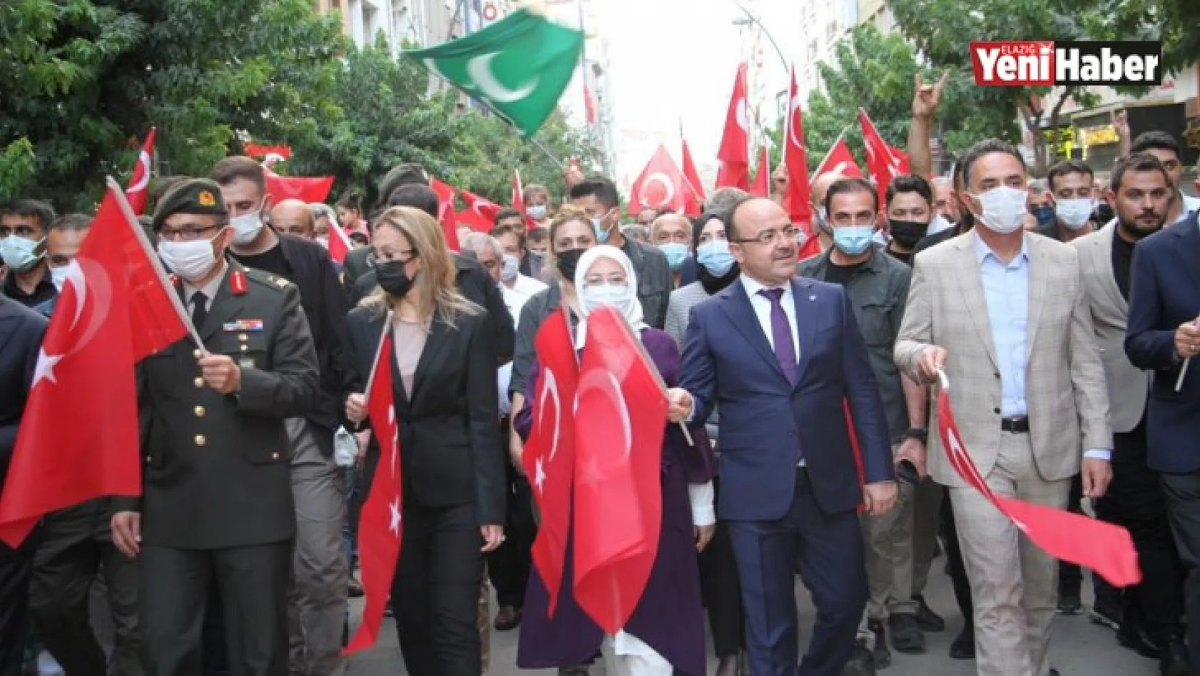 Elazığ'da 15 Temmuz Demokrasi Ve Milli Birlik Günü Törenle Kutlandı