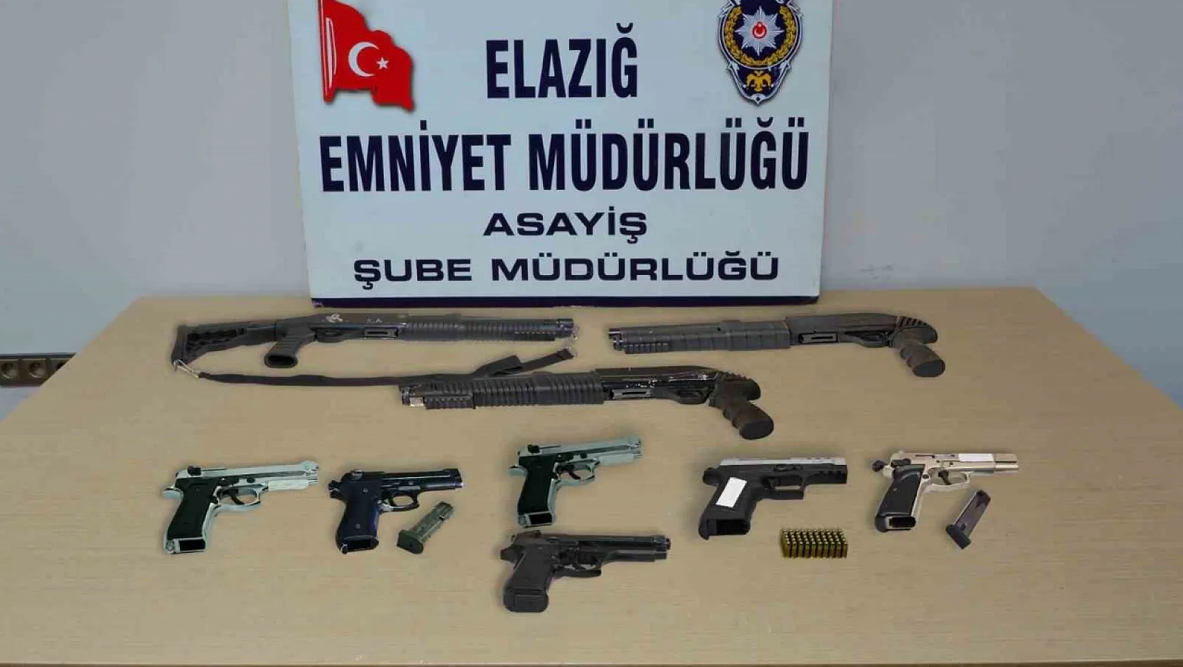 Elazığ'da 22 Kişi Tutuklandı!