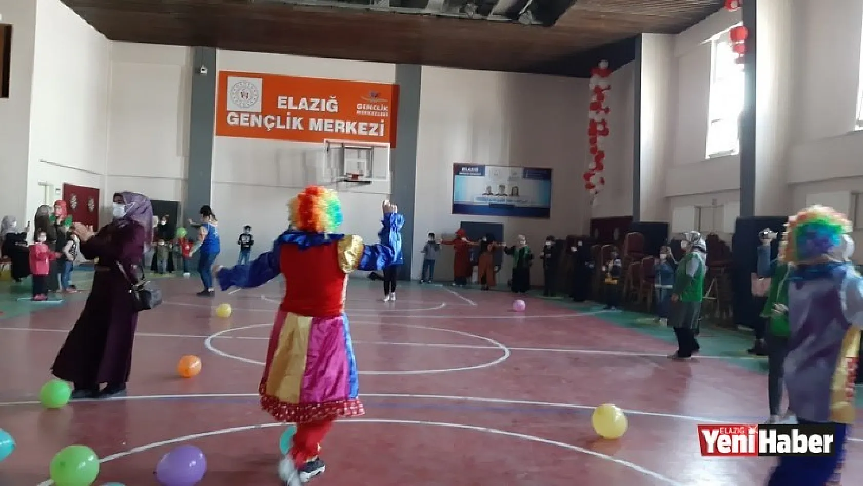 Elazığ'da Çocuklar Oyuncak Şenliği İle Eğlendi!