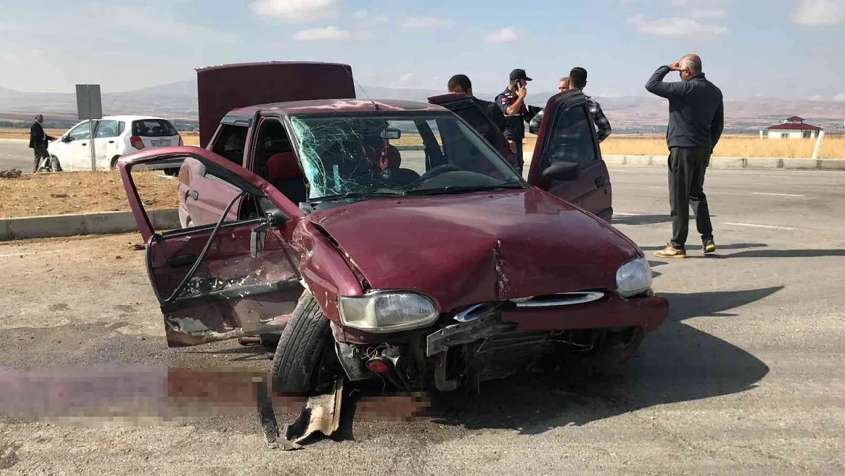 Elazığ'da Kaza.. Çok Sayıda Yaralı Var