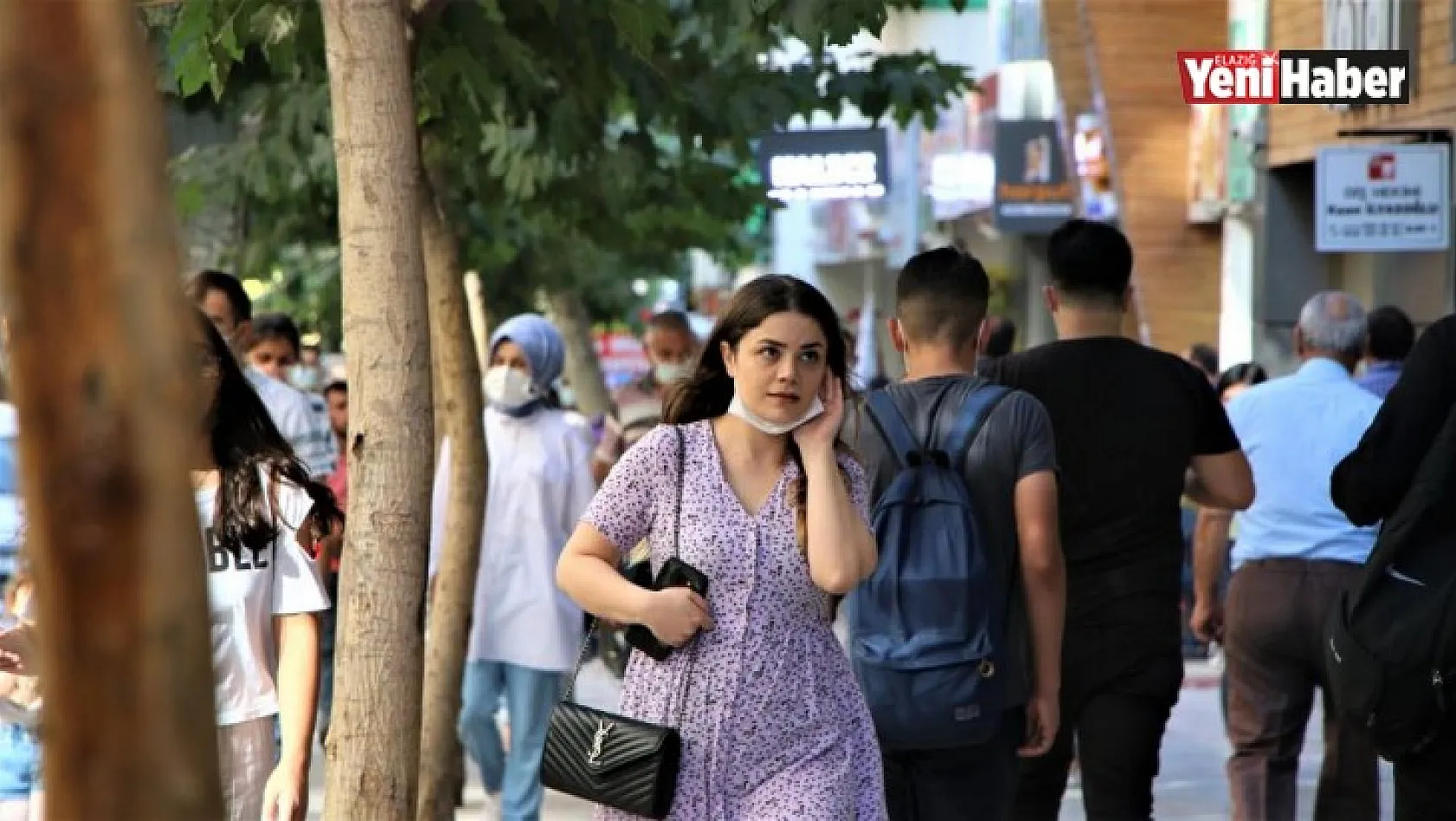 Elazığ'da Vatandaşlar Korona Virüs Tedbirlerini Unuttu!