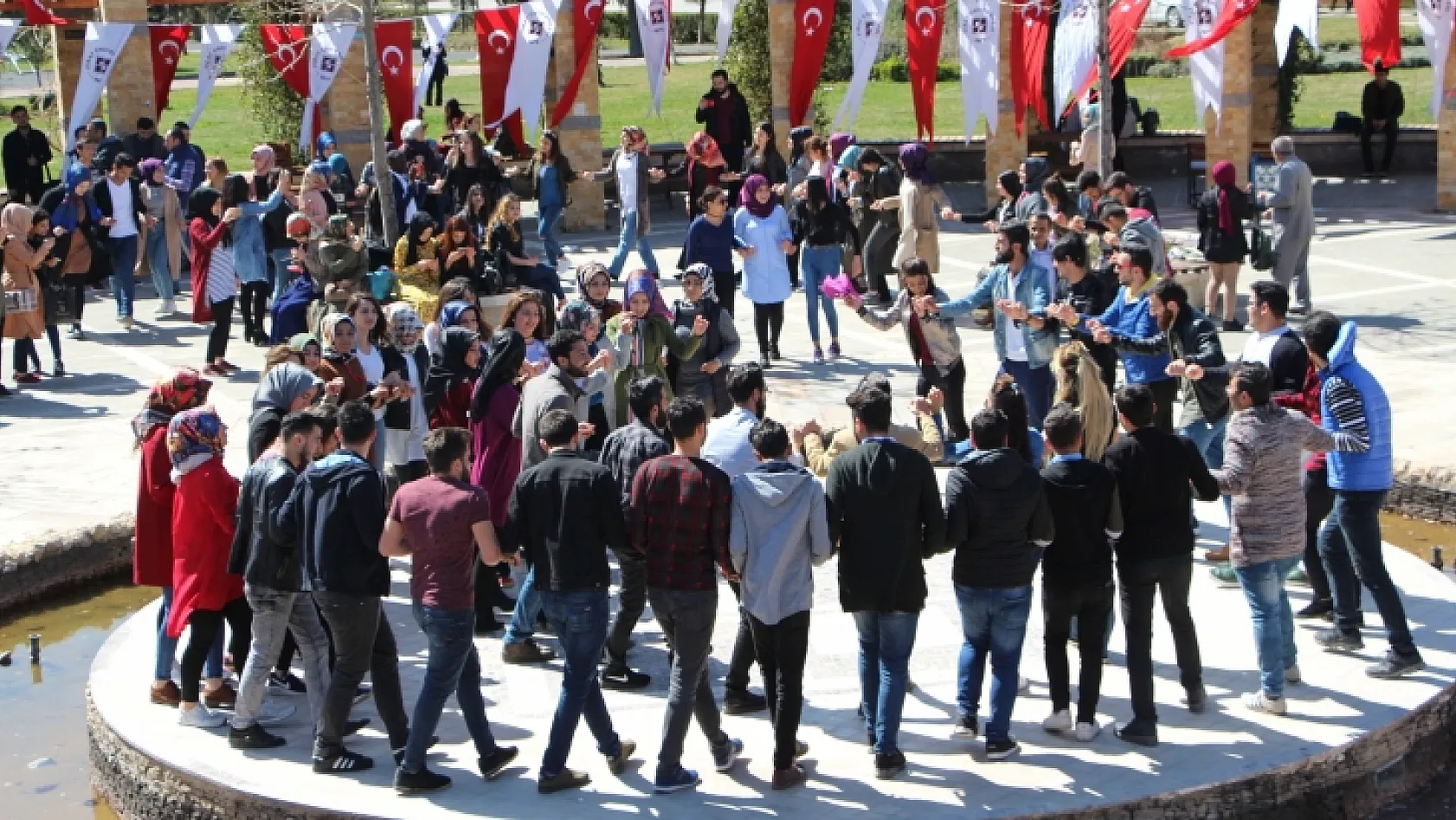Fırat Üniversitesinde Nevruz Kutlandı