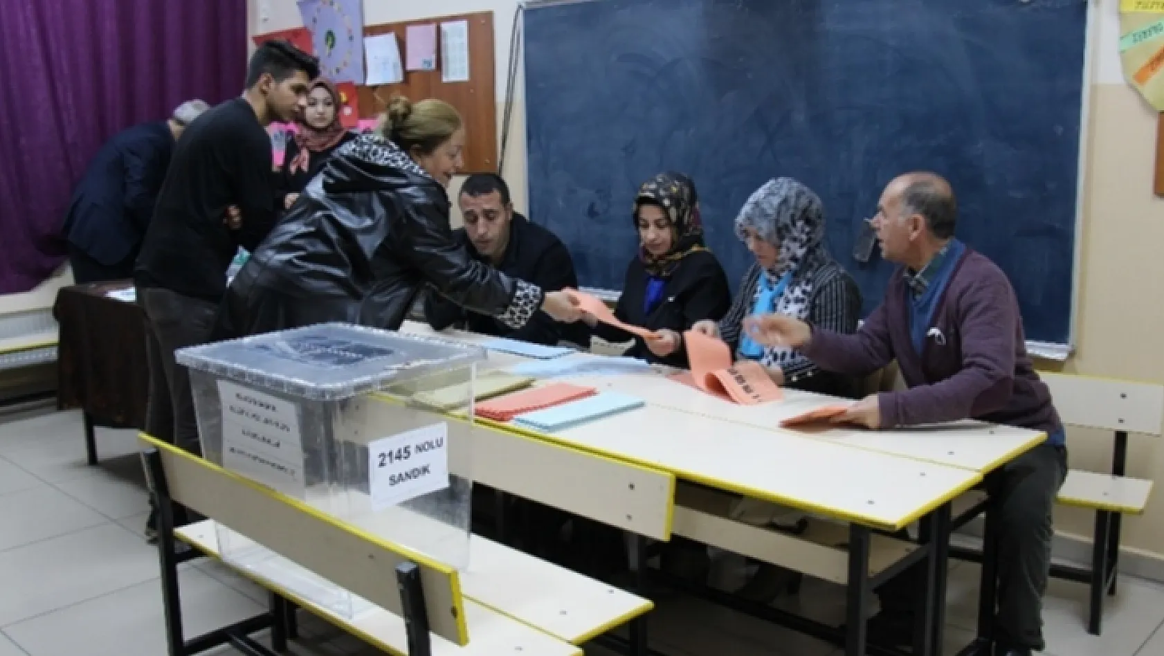 Elazığ'da Oy Verme İşlemi Sona Erdi