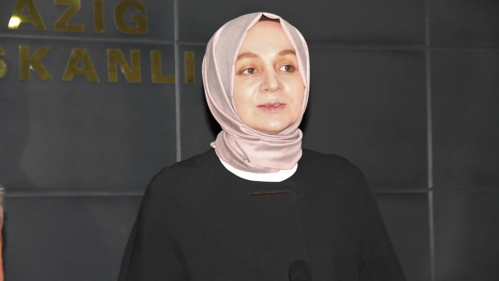 AK Parti'li Leyla Şahin Usta, Elazığ'da
