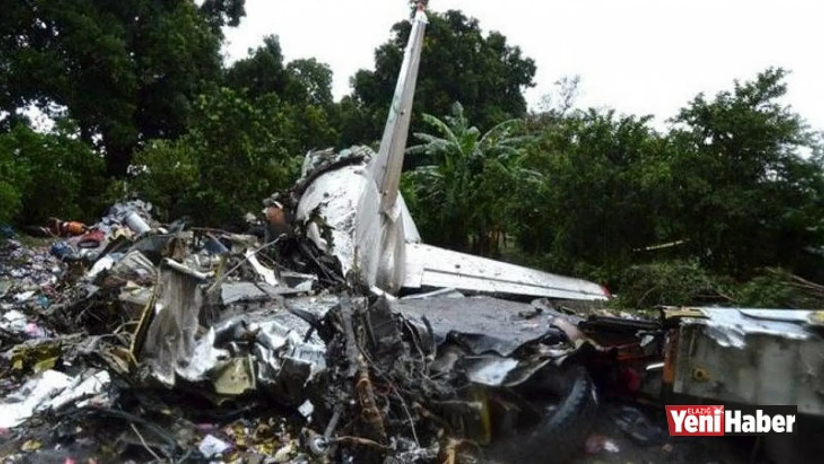 Güney Sudan'da Yolcu Uçağı Düştü!