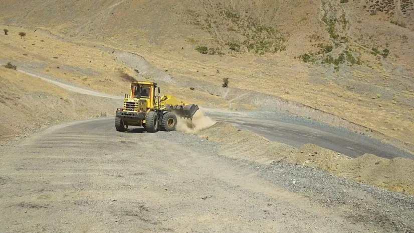 Palu'da Yol Bakım Çalışmaları Yapıldı