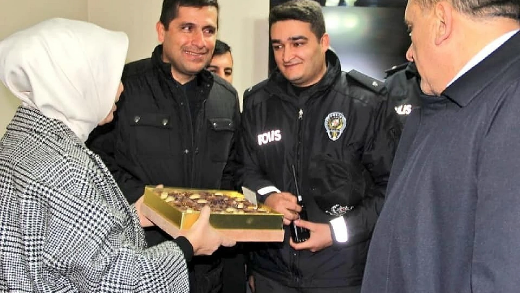 Bakan Soylu, Malatya'daki polislerin yeni yılını kutladı 