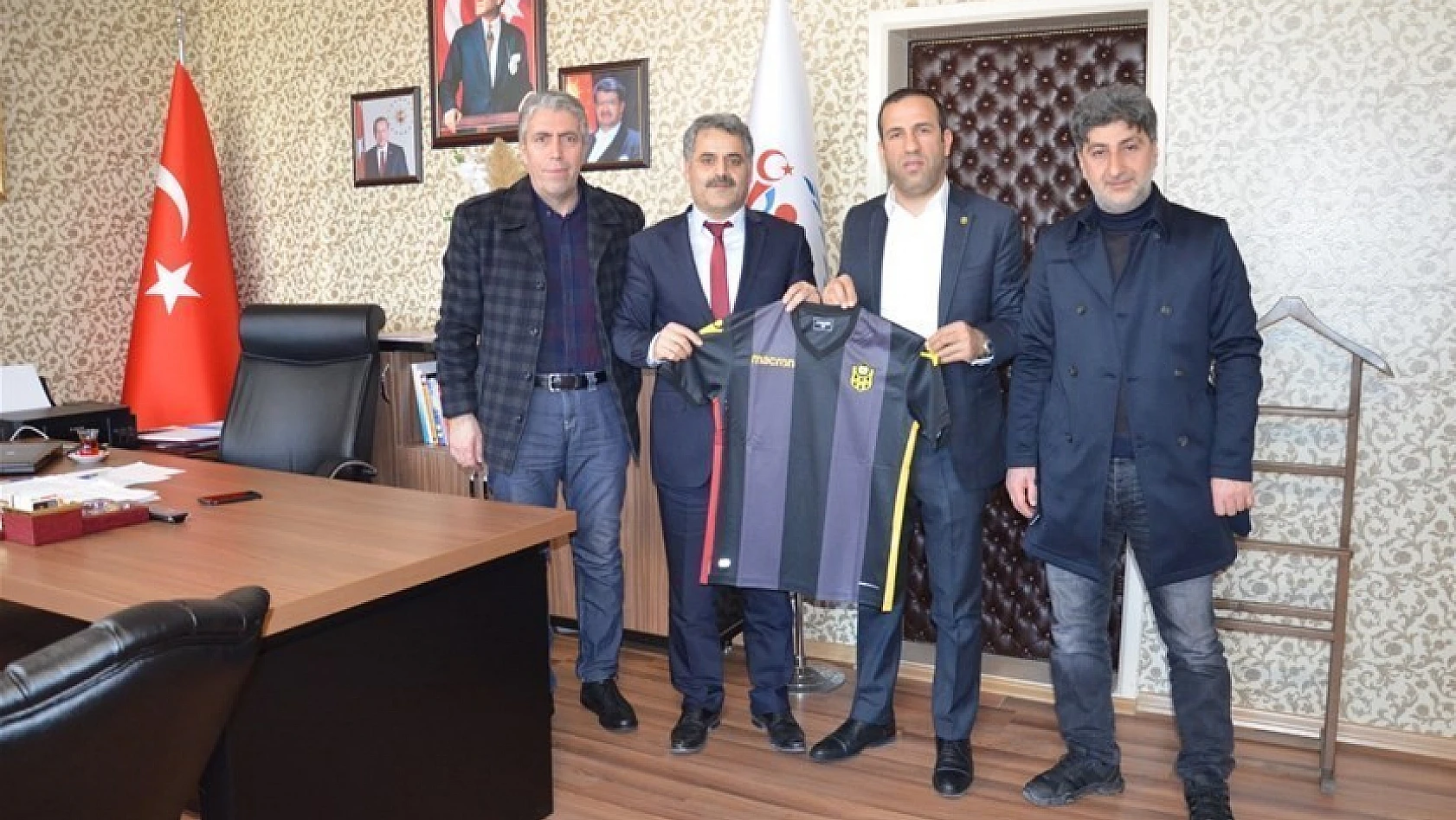 E.Yeni Malatyaspor'dan görevine yeni başlayan il müdürüne ziyaret 