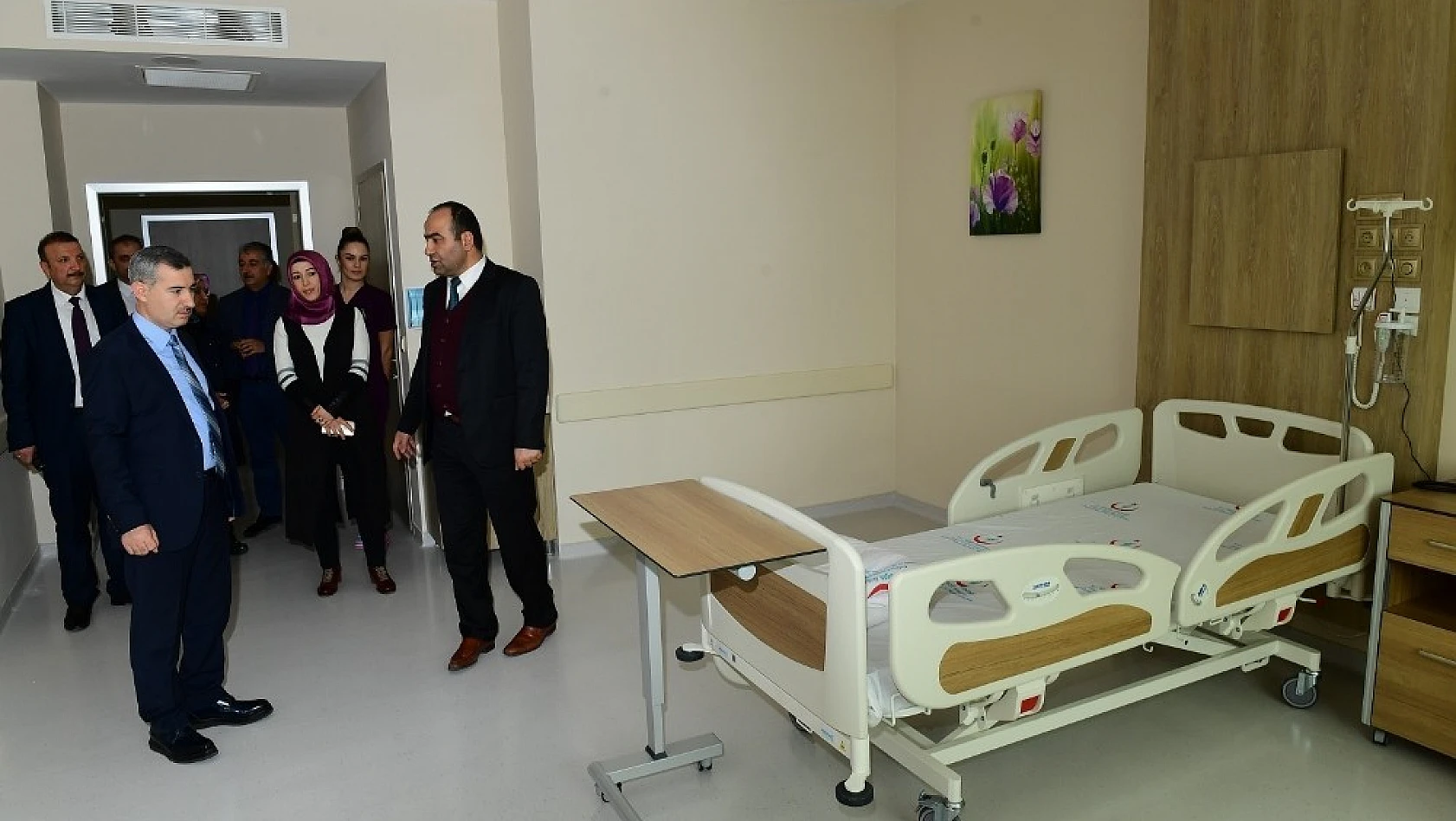 Çınar, Hasan Çalık Devlet Hastanesini ziyaret etti 