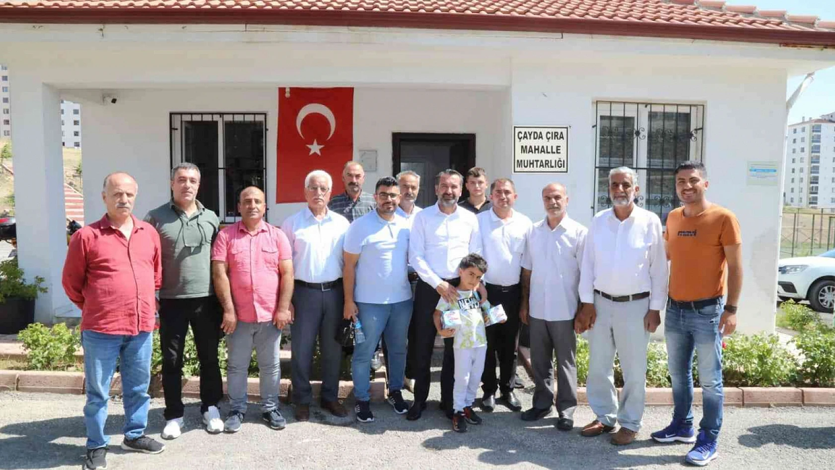 Başkan Şerifoğulları'ndan Mahalle Ziyaretleri