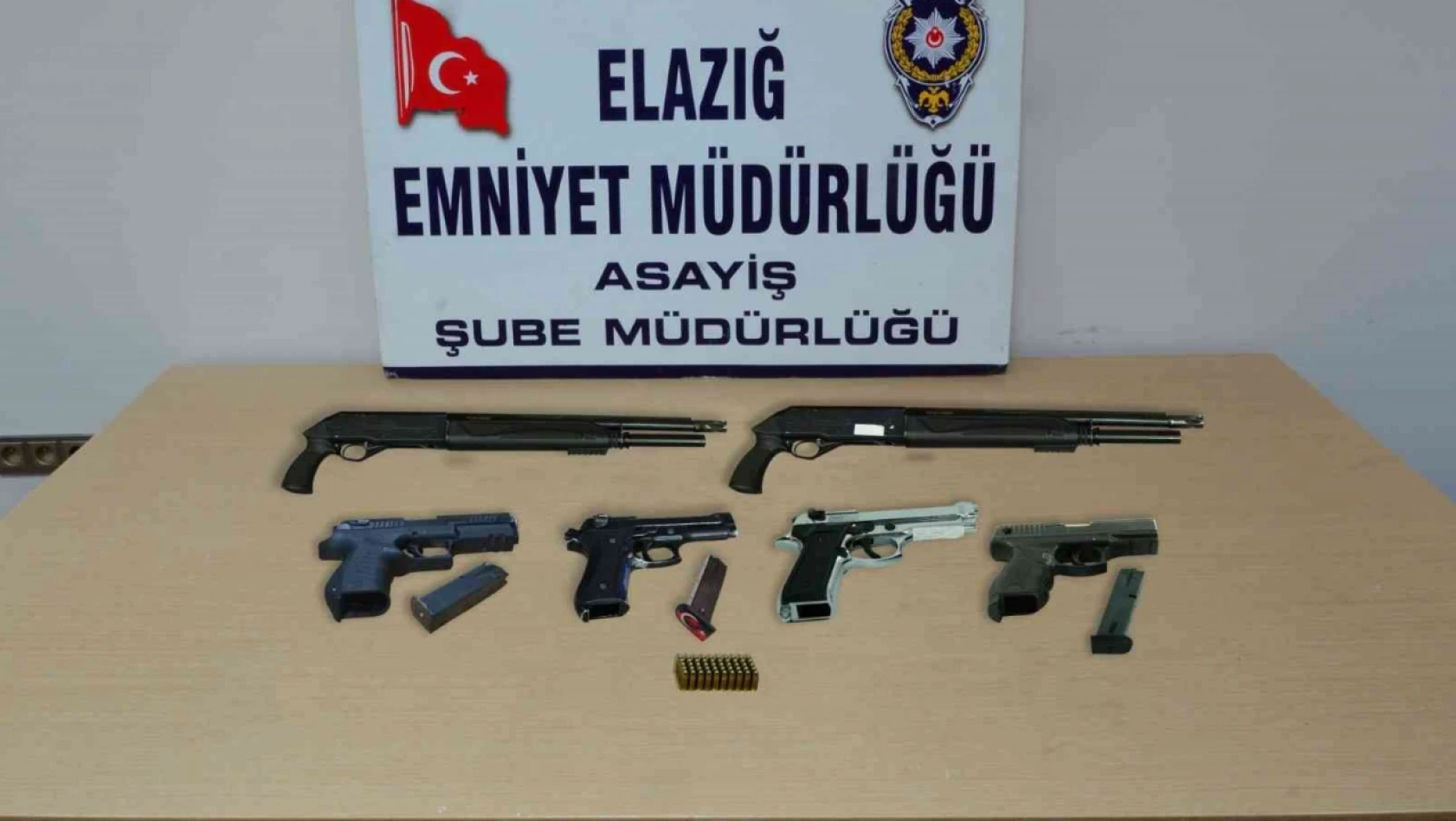 Elazığ'da 29 Kişi Tutuklandı
