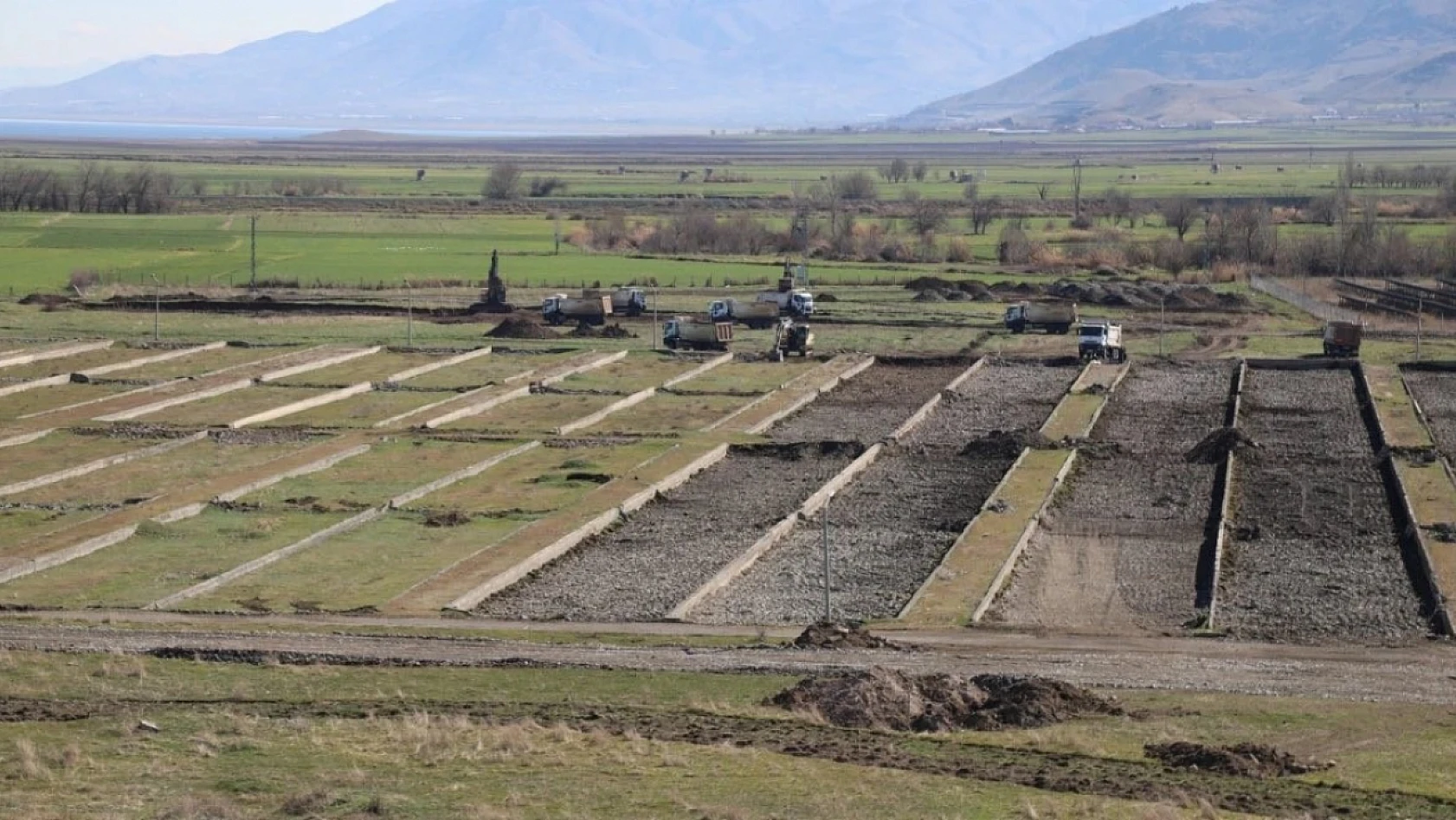 Arıtma Tesisi İçin İlk Kazma Vuruldu