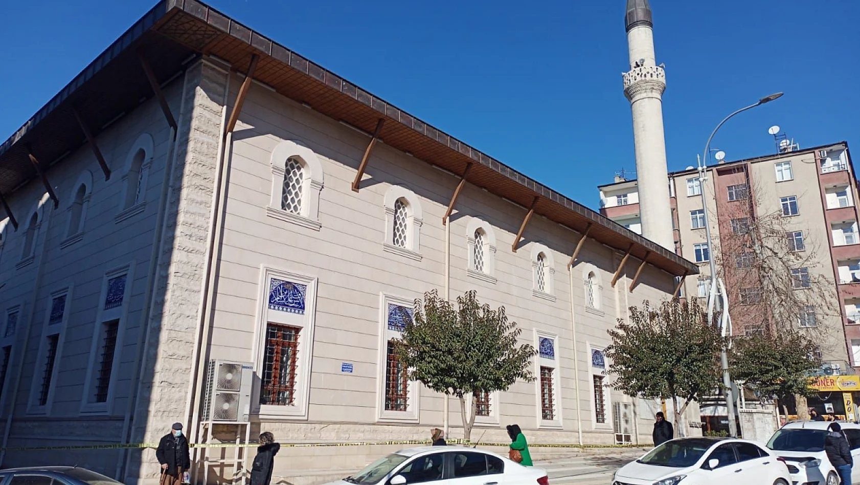 Elazığ'daki Cami İbadete Kapatıldı!