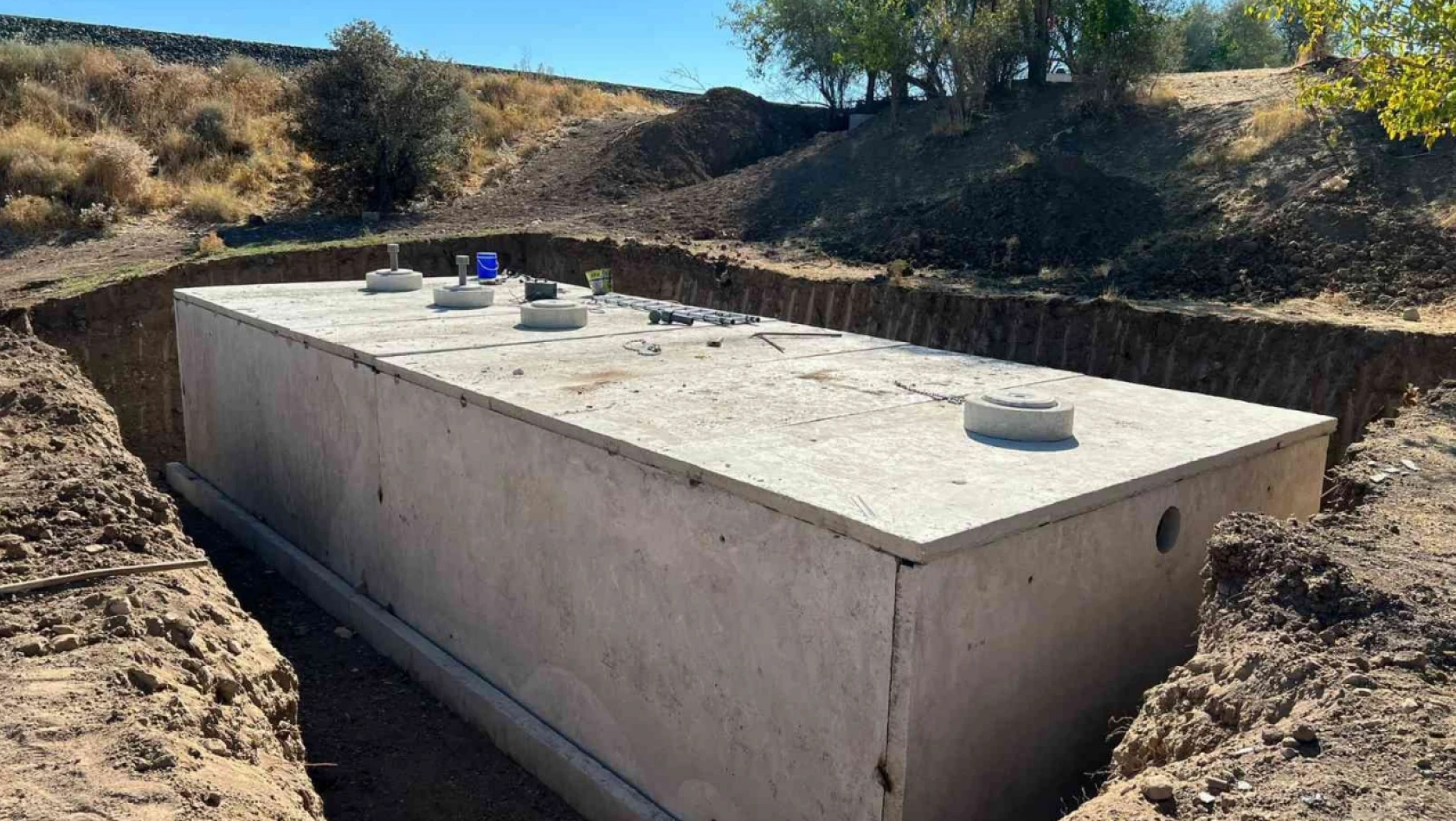 Elazığ'ın köylerinde alt yapı çalışmaları sürüyor