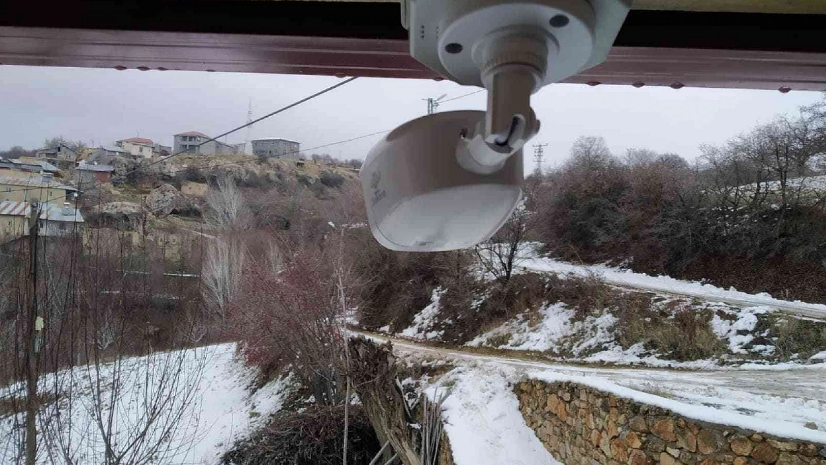 Köye Güvenlik Kamerası Kurdular