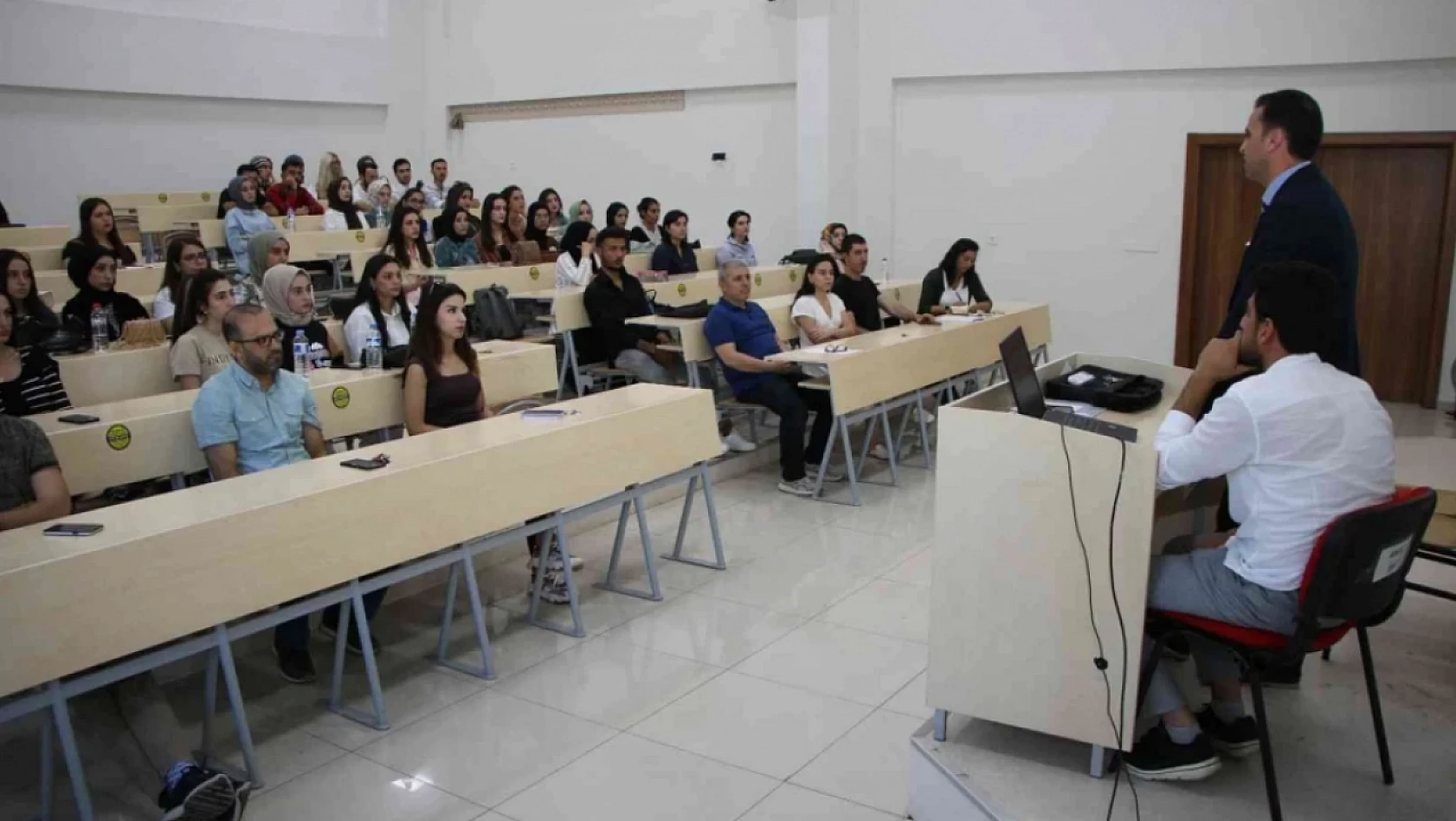 Sosyal Hizmet Uygulamaları Semineri