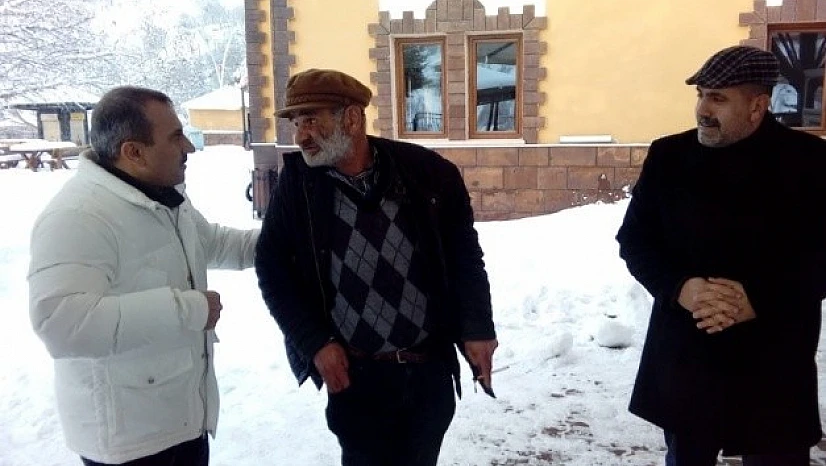 Vali Sonel, Kabanını "Hıdır Onbaşıya" Hediye Etti