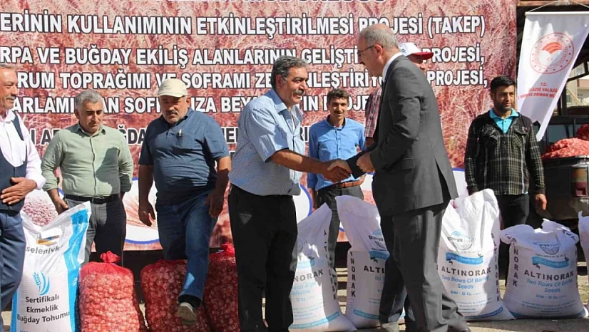 Elazığ'da Çiftçilere Tohum Desteği